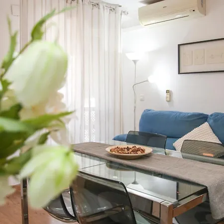 Apartment Spacious 2 Bedroom In The Heart Of Triana Seville