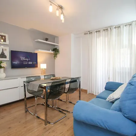 Spacious 2 Bedroom In The Heart Of Triana *
